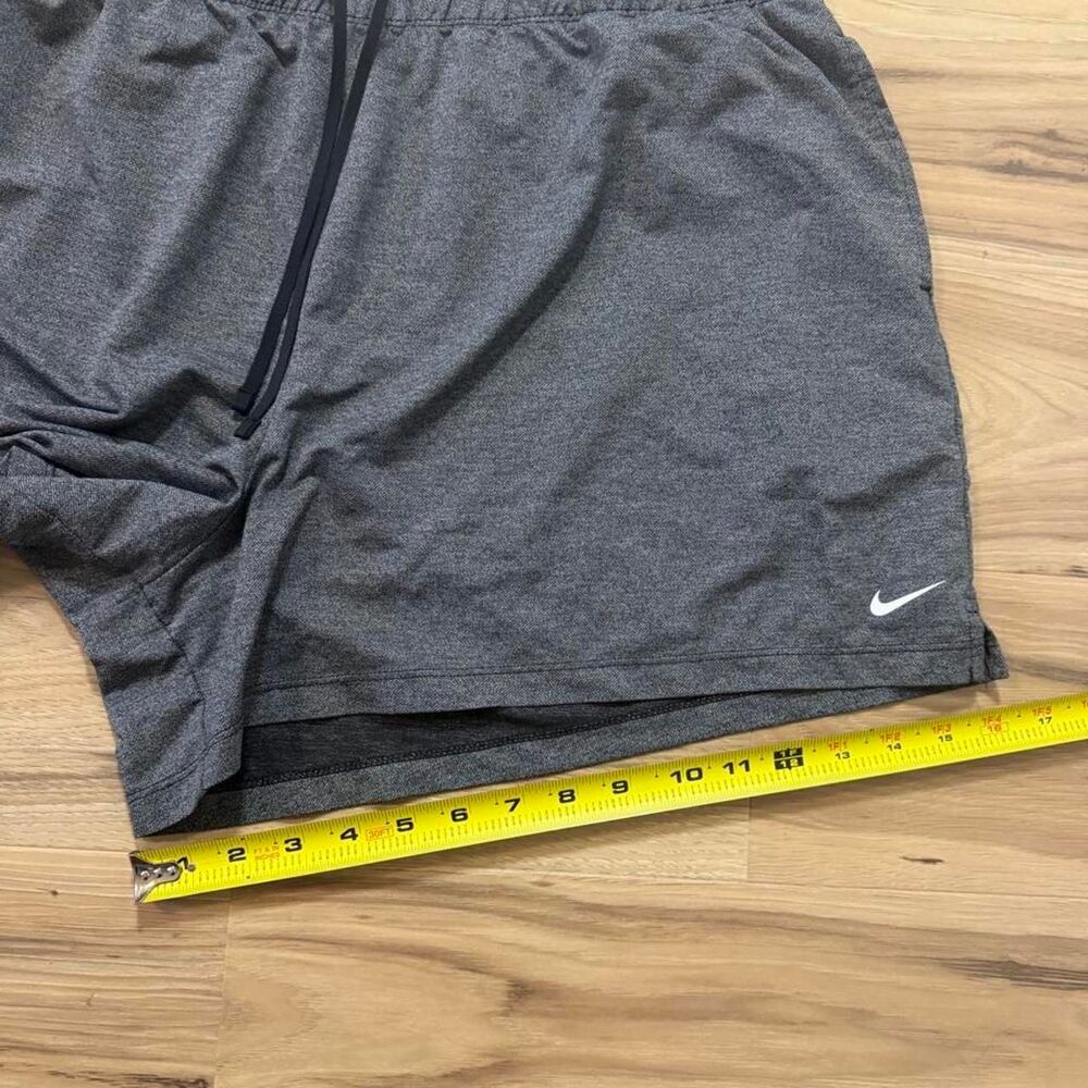 Nike Dri-Fit black & gray shorts running athletic size XXL - Picture 5 of 6